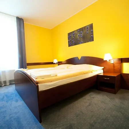 Impozant Hotel 4*